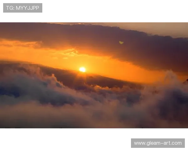 宁忠岩笑谈翻越高山之巅美丽风景